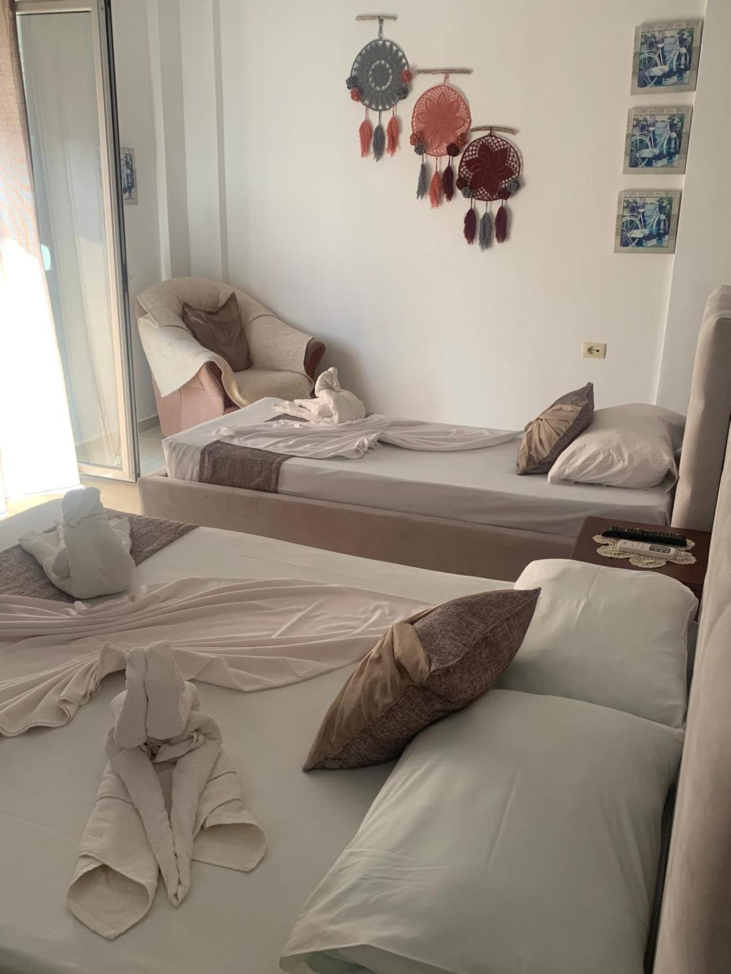 Hotel Soan Sarande Bagian luar foto