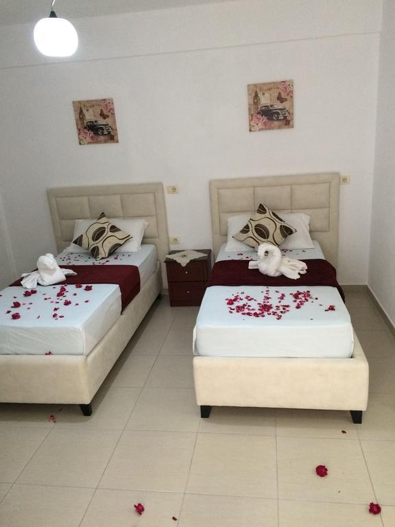 Hotel Soan Sarande Bagian luar foto