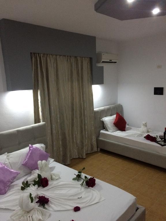 Hotel Soan Sarande Bagian luar foto