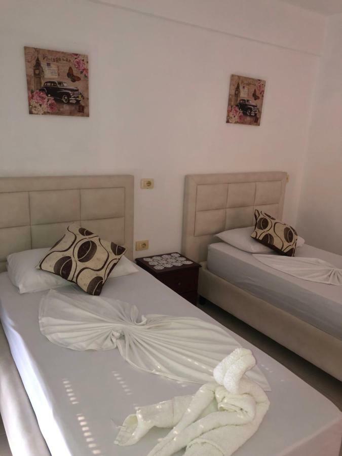 Hotel Soan Sarande Bagian luar foto